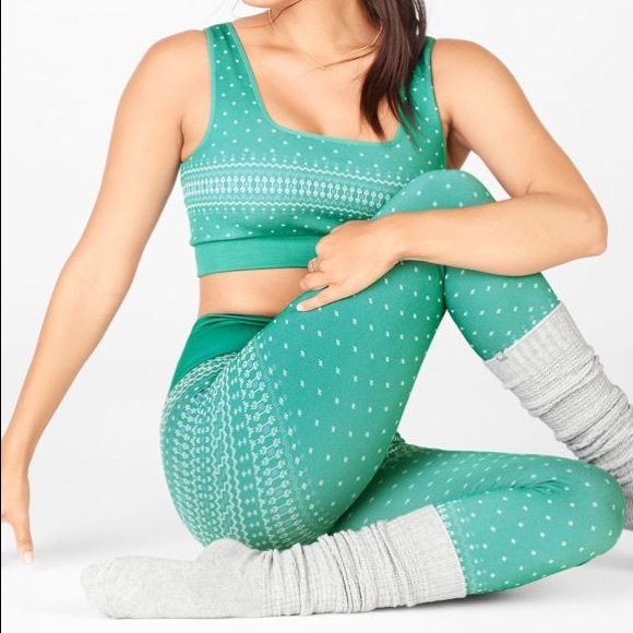 Nwt Fabletics Fair Isle Bra And Legging 